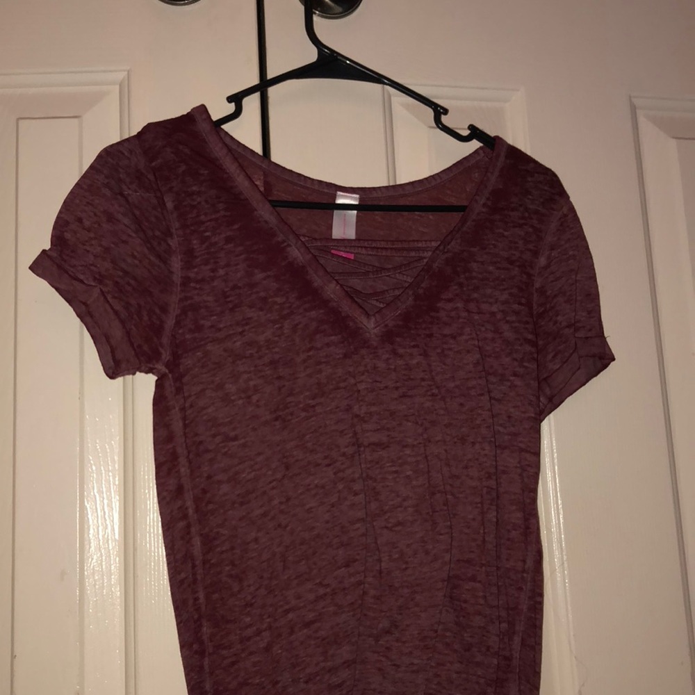 CROSSOVER VELVET TEE